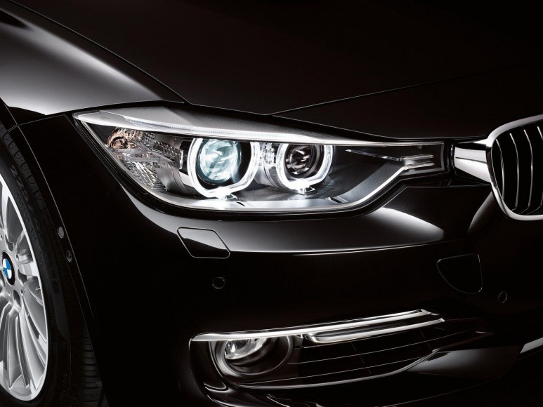 BMW-3-Series-headlight-assembly
